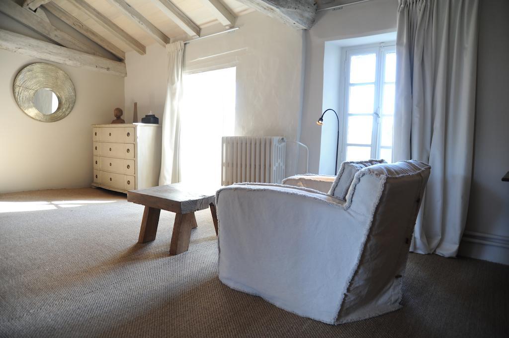 Chateau De Lerse Bed & Breakfast Perignac  Room photo