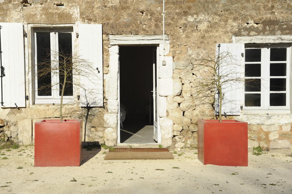 Chateau De Lerse Bed & Breakfast Perignac  Exterior photo