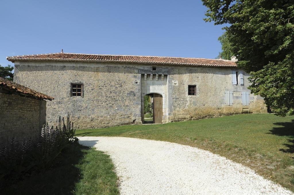 Chateau De Lerse Bed & Breakfast Perignac  Exterior photo