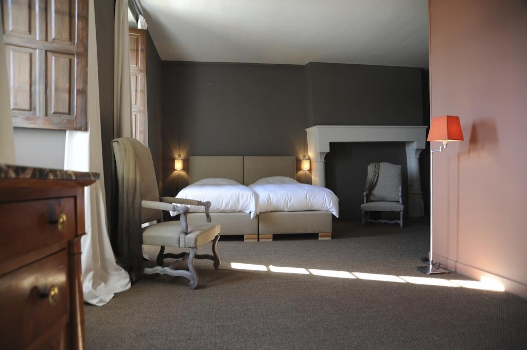Chateau De Lerse Bed & Breakfast Perignac  Room photo
